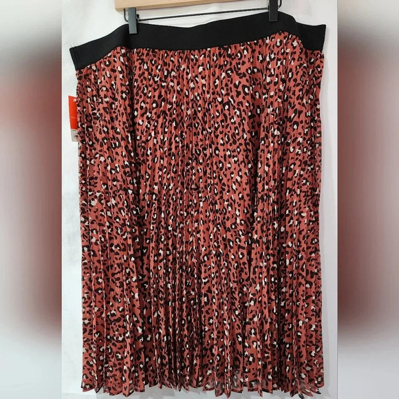 EVRI NWT Womens Pleated Skirt Size 24W Animal Print Chiffon Midi Party Mobwife - Picture 6 of 7